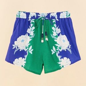 NWT Farm Rio Soft Garden Shorts XL